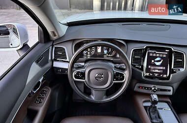 Внедорожник / Кроссовер Volvo XC90 2019 в 