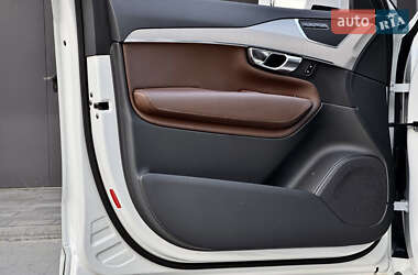Внедорожник / Кроссовер Volvo XC90 2019 в 
