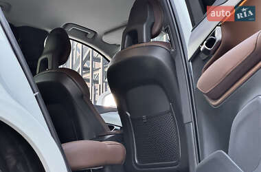 Внедорожник / Кроссовер Volvo XC90 2019 в 