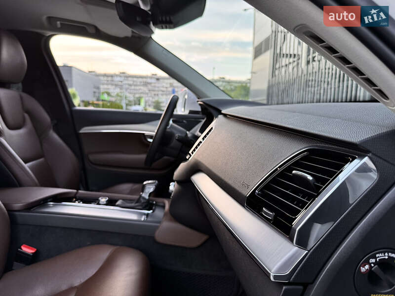 Позашляховик / Кросовер Volvo XC90 2019 в Києві