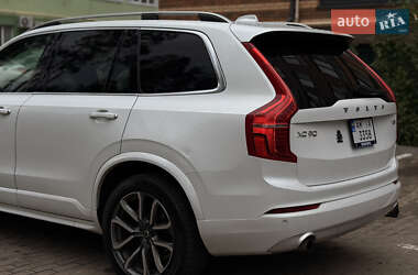 Позашляховик / Кросовер Volvo XC90 2019 в 