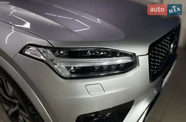 Позашляховик / Кросовер Volvo XC90 2020 в 