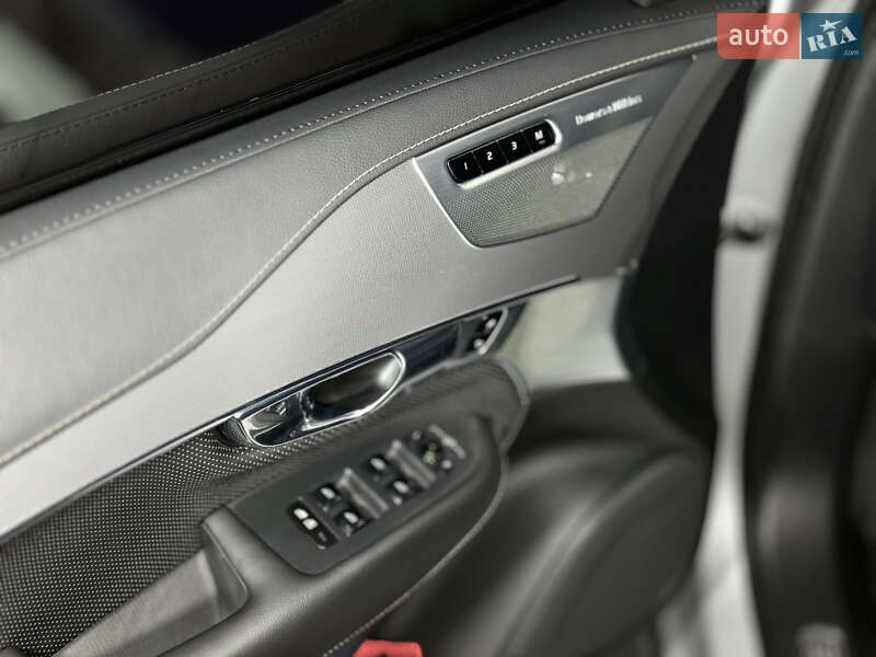 Внедорожник / Кроссовер Volvo XC90 2020 в Киеве фото 32 Внедорожник / Кроссовер Volvo XC90 2020 в Киеве