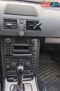 Внедорожник / Кроссовер Volvo XC90 2012 в 