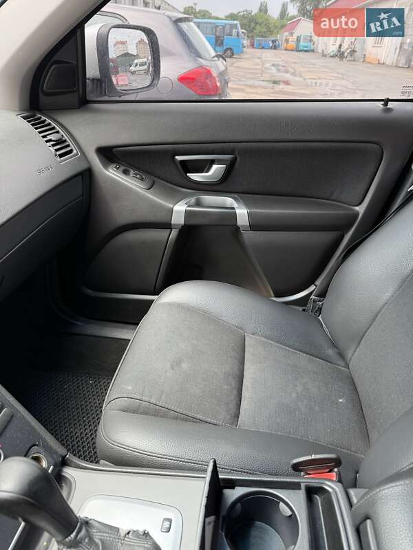 Внедорожник / Кроссовер Volvo XC90 2011 в Борисполе