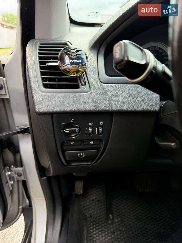 Внедорожник / Кроссовер Volvo XC90 2011 в Борисполе