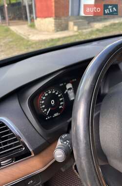 Внедорожник / Кроссовер Volvo XC90 2015 в 