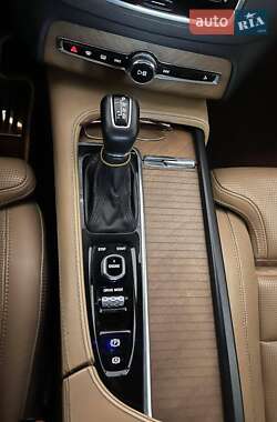 Внедорожник / Кроссовер Volvo XC90 2015 в 