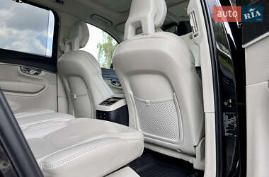 Позашляховик / Кросовер Volvo XC90 2020 в 