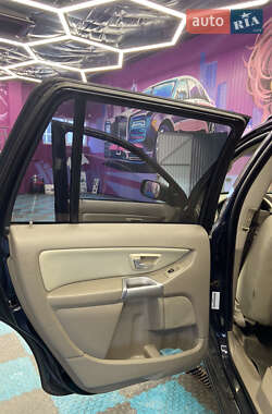 Внедорожник / Кроссовер Volvo XC90 2005 в 