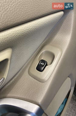 Внедорожник / Кроссовер Volvo XC90 2005 в 