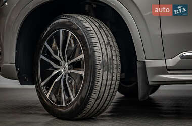 Внедорожник / Кроссовер Volvo XC90 2022 в 