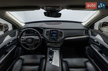 Внедорожник / Кроссовер Volvo XC90 2022 в 