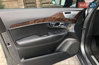 Внедорожник / Кроссовер Volvo XC90 2016 в 