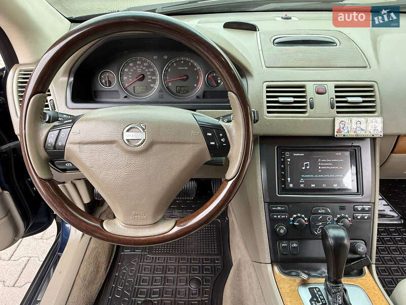 Позашляховик / Кросовер Volvo XC90 2004 в Олевську