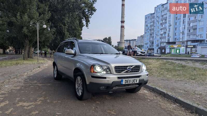 Внедорожник / Кроссовер Volvo XC90 2011 в 