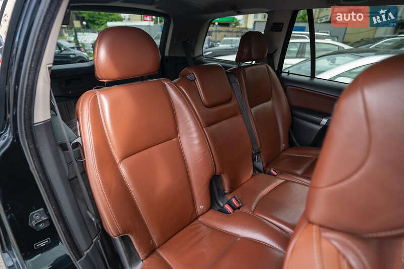 Внедорожник / Кроссовер Volvo XC90 2007 в Киеве