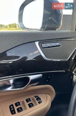 Внедорожник / Кроссовер Volvo XC90 2018 в 