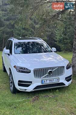 Позашляховик / Кросовер Volvo XC90 2019 в 