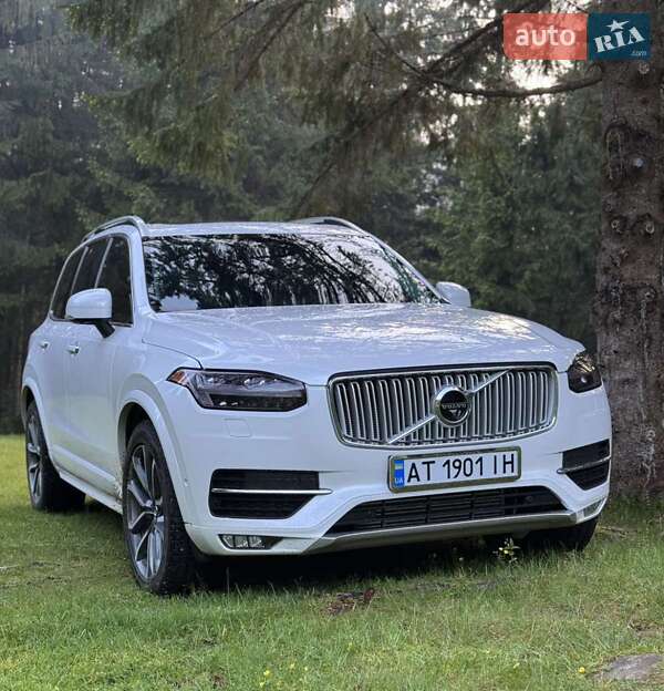 Позашляховик / Кросовер Volvo XC90 2019 в 