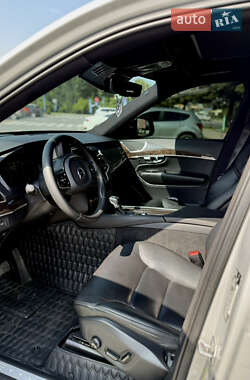 Внедорожник / Кроссовер Volvo XC90 2015 в 