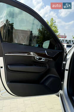 Внедорожник / Кроссовер Volvo XC90 2015 в 