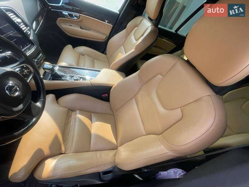 Позашляховик / Кросовер Volvo XC90 2015 в Києві
