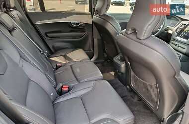 Внедорожник / Кроссовер Volvo XC90 2024 в 