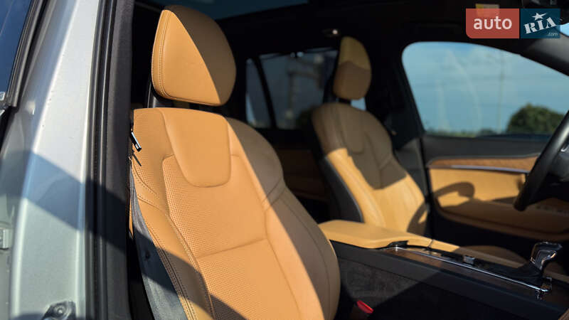 Внедорожник / Кроссовер Volvo XC90 2017 в Киеве