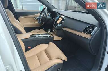 Внедорожник / Кроссовер Volvo XC90 2017 в 