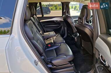 Внедорожник / Кроссовер Volvo XC90 2017 в 