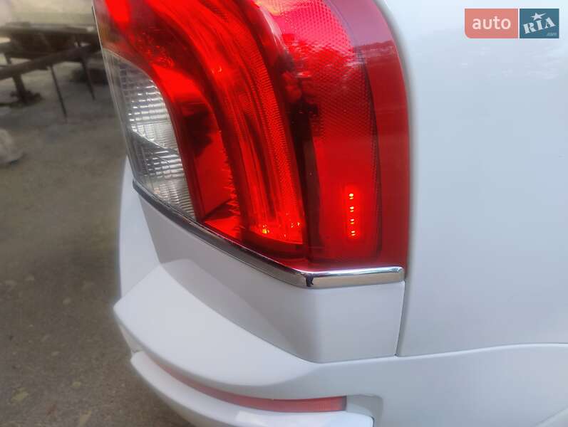 Внедорожник / Кроссовер Volvo XC90 2011 в Чернигове