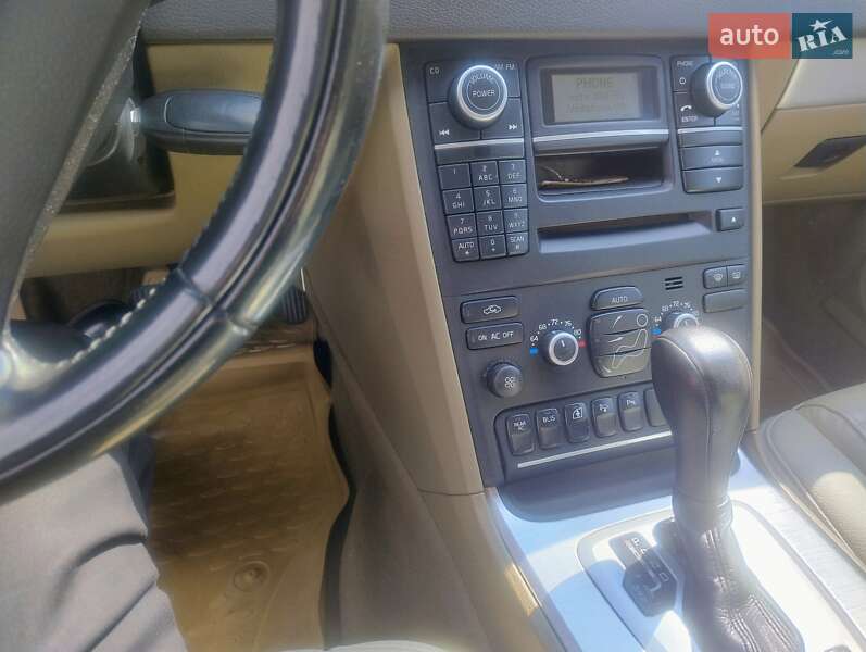 Внедорожник / Кроссовер Volvo XC90 2011 в Чернигове