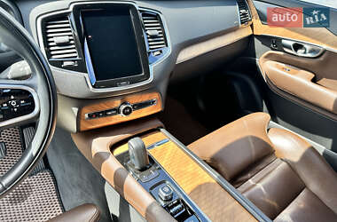 Внедорожник / Кроссовер Volvo XC90 2021 в 