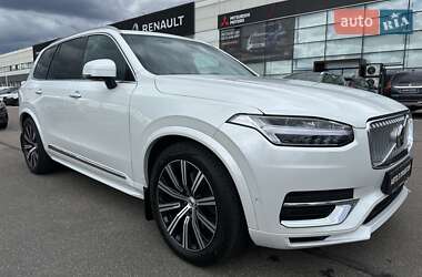 Позашляховик / Кросовер Volvo XC90 2023 в 