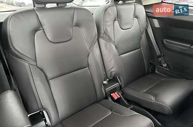 Позашляховик / Кросовер Volvo XC90 2023 в 