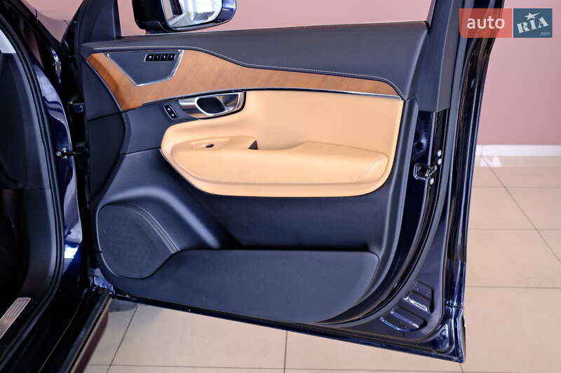 Внедорожник / Кроссовер Volvo XC90 2016 в Одессе