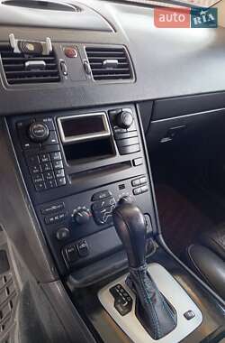 Внедорожник / Кроссовер Volvo XC90 2003 в 