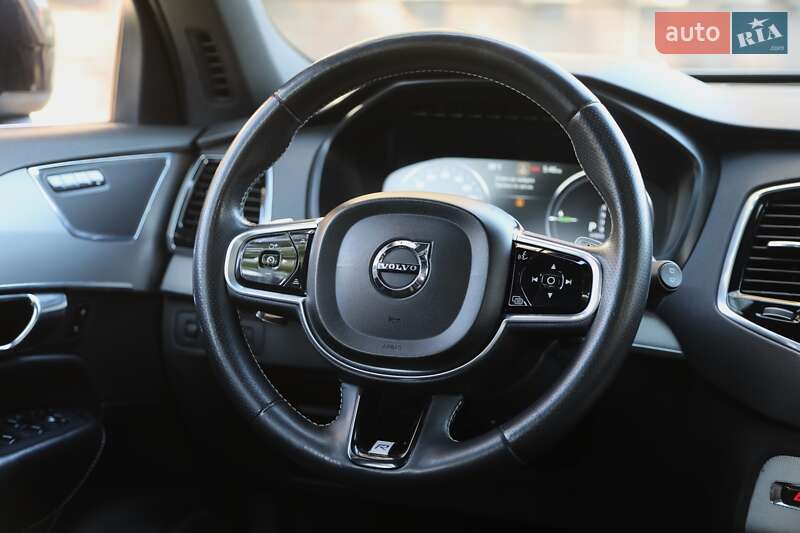 Внедорожник / Кроссовер Volvo XC90 2016 в Харькове фото 14 Внедорожник / Кроссовер Volvo XC90 2016 в Харькове