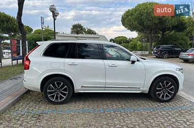 Внедорожник / Кроссовер Volvo XC90 2017 в 