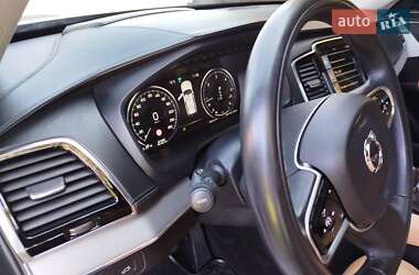 Внедорожник / Кроссовер Volvo XC90 2016 в 