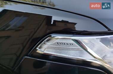 Внедорожник / Кроссовер Volvo XC90 2016 в 