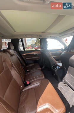 Внедорожник / Кроссовер Volvo XC90 2017 в 