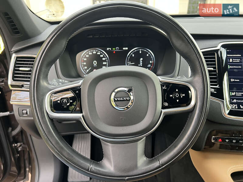 Внедорожник / Кроссовер Volvo XC90 2017 в Киеве