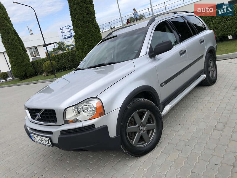 Volvo XC90 2004