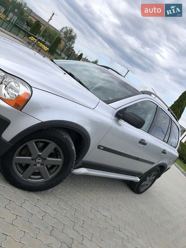 Внедорожник / Кроссовер Volvo XC90 2004 в Яворове