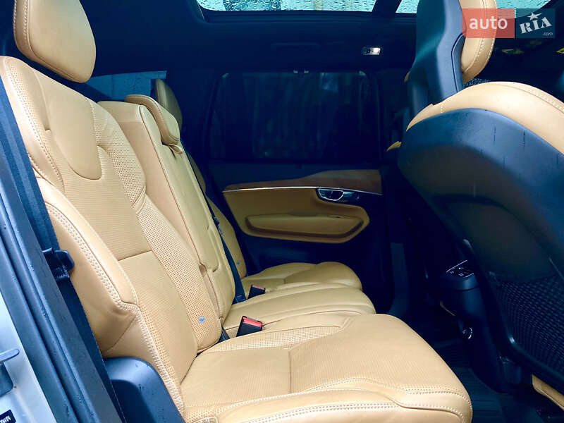 Внедорожник / Кроссовер Volvo XC90 2015 в Киеве
