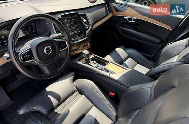 Внедорожник / Кроссовер Volvo XC90 2020 в 