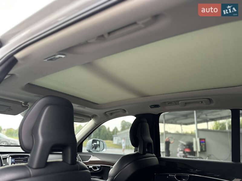 Внедорожник / Кроссовер Volvo XC90 2016 в Владимире