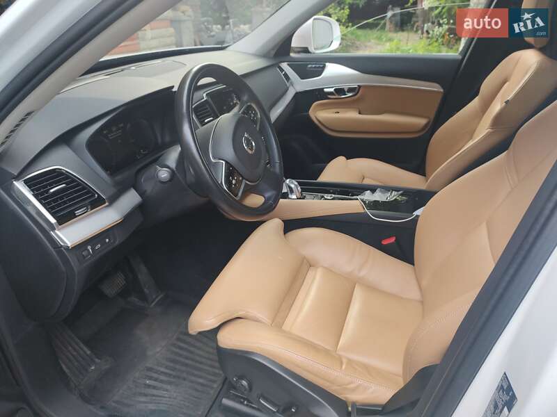 Позашляховик / Кросовер Volvo XC90 2016 в Ірпені